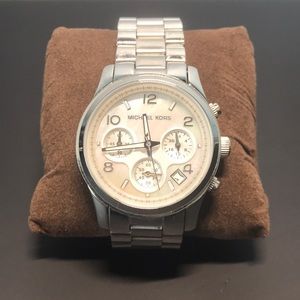Michael Kors Chronograph VD54 Watch Pearl Face